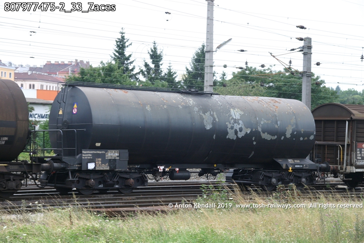 807977475-2_33_Zaces.jpg